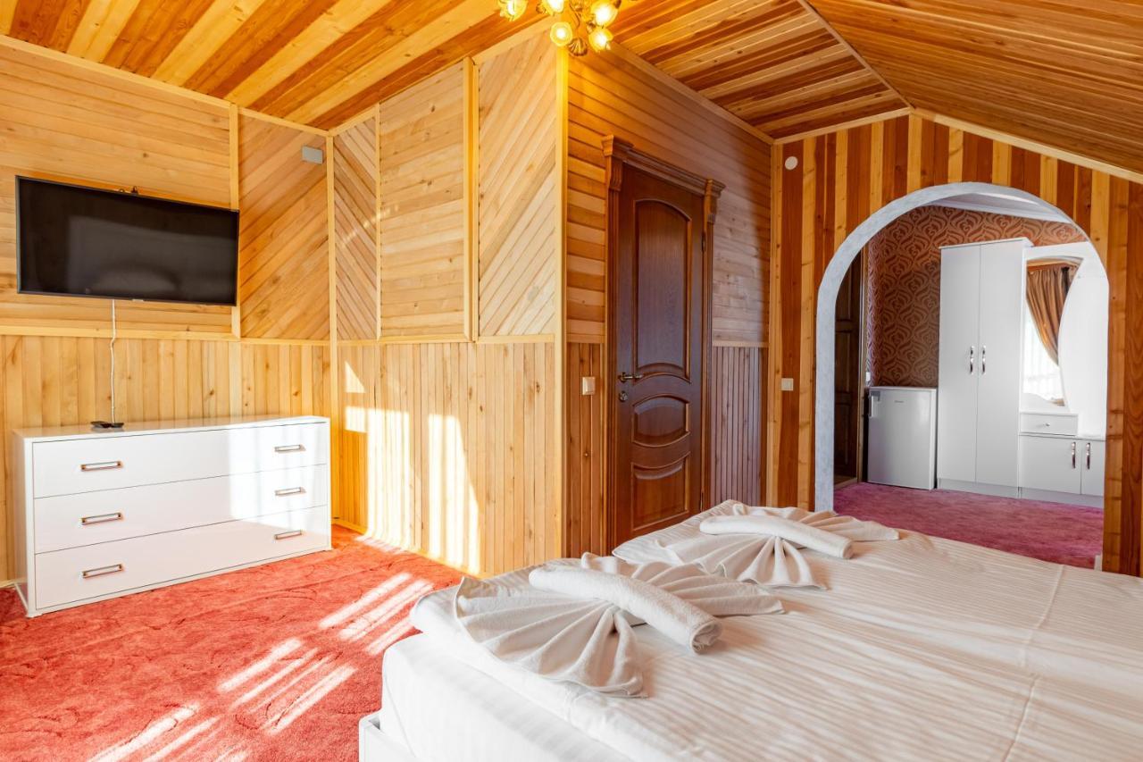 Zeleniy Bir Hotell Bukovel Eksteriør bilde