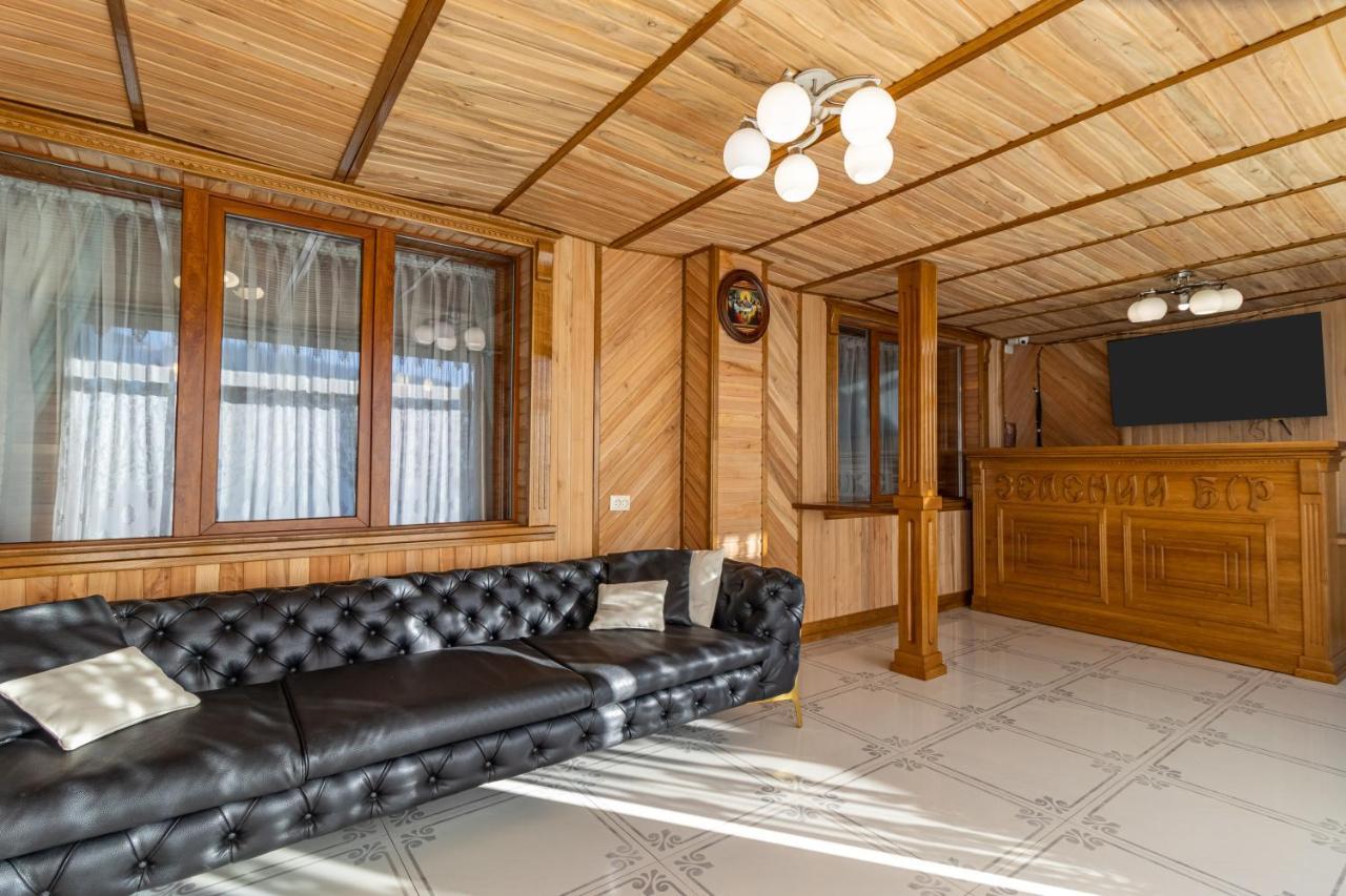Zeleniy Bir Hotell Bukovel Eksteriør bilde