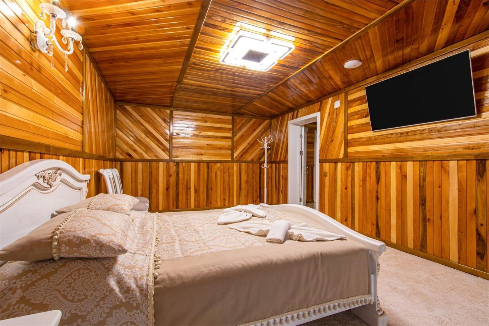Zeleniy Bir Hotell Bukovel Eksteriør bilde